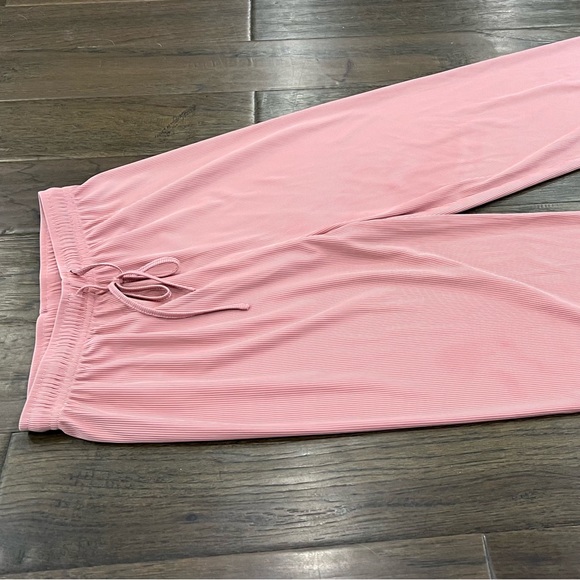 Xhange Pants - Picture 2 of 9